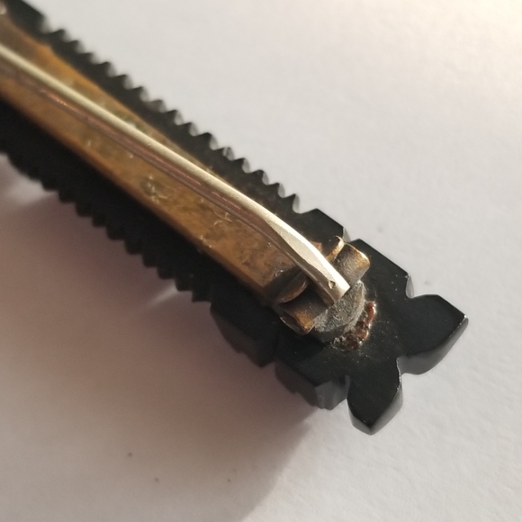 Relisted -Antique Whitby Jet bar pin black carved flowers floral mournin - Picture 10 of 12